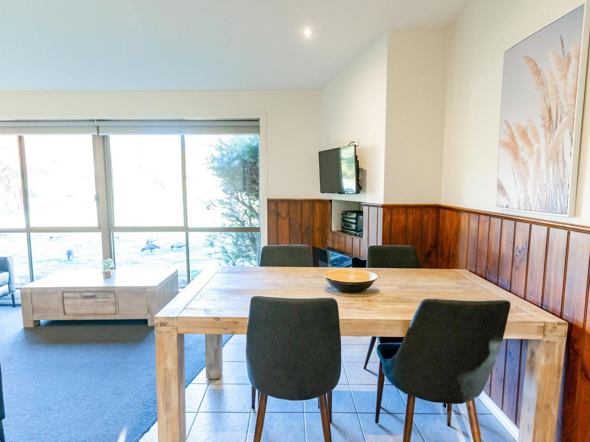 Nrma Halls Gap Holiday Park ภายนอก รูปภาพ